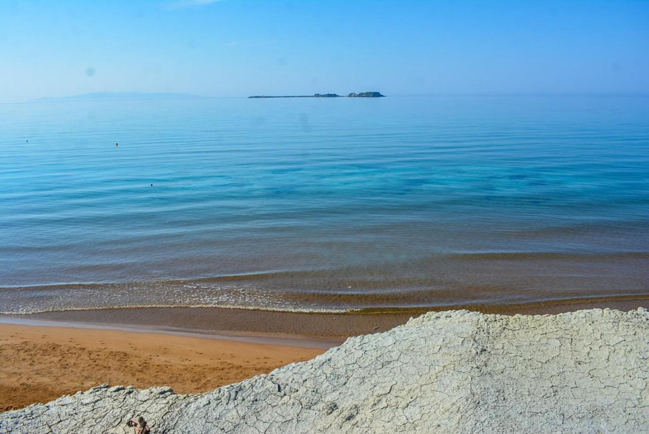 XI Village Xi Beach Exterior photo